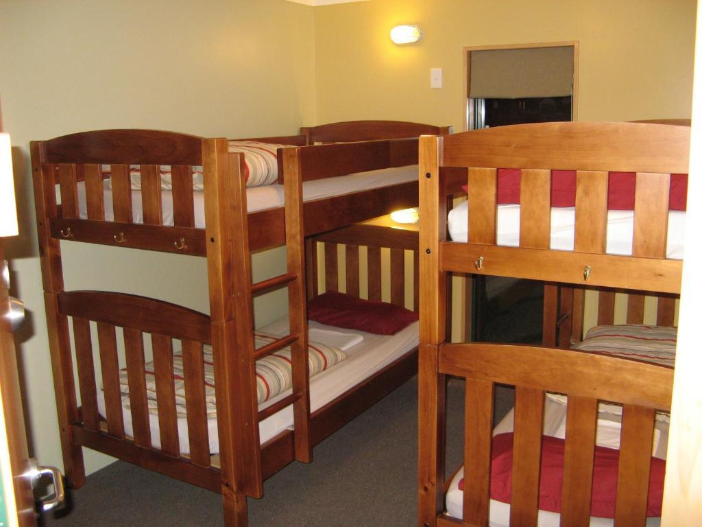 Mountain House Hostel Arthur's Pass Room photo