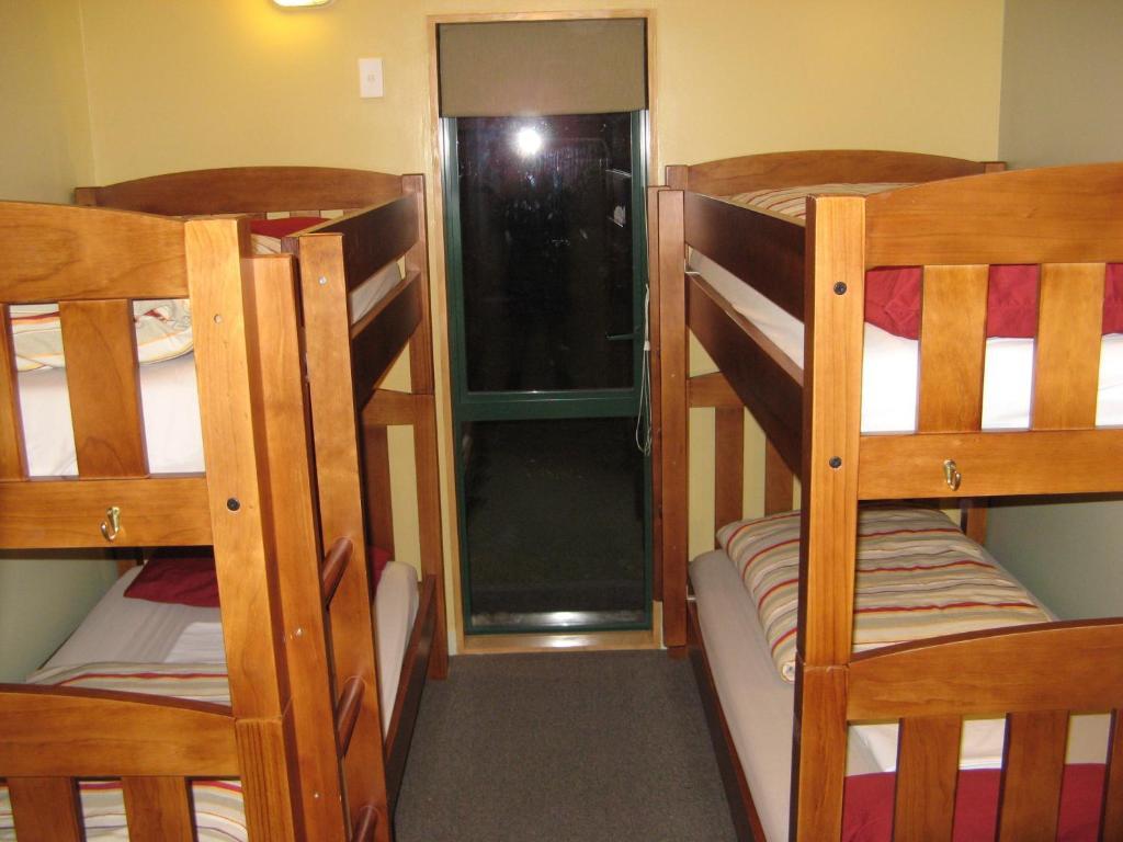Mountain House Hostel Arthur's Pass Room photo